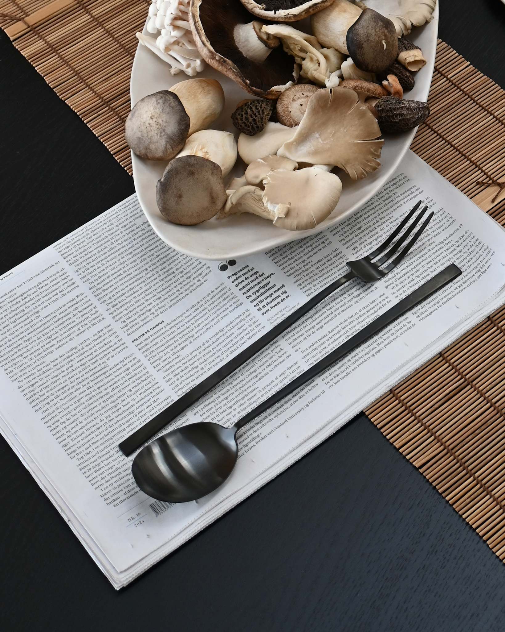101 Copenhagen - Kogei Salad Servers - Black - Salad Servers